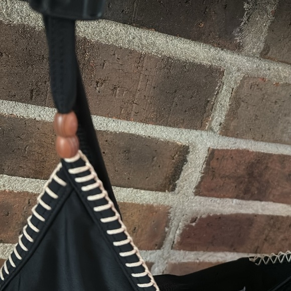 Women’s Shade & Shore One Piece Swimsuit, Size Medium (8-10), Black - Picture 3 of 9